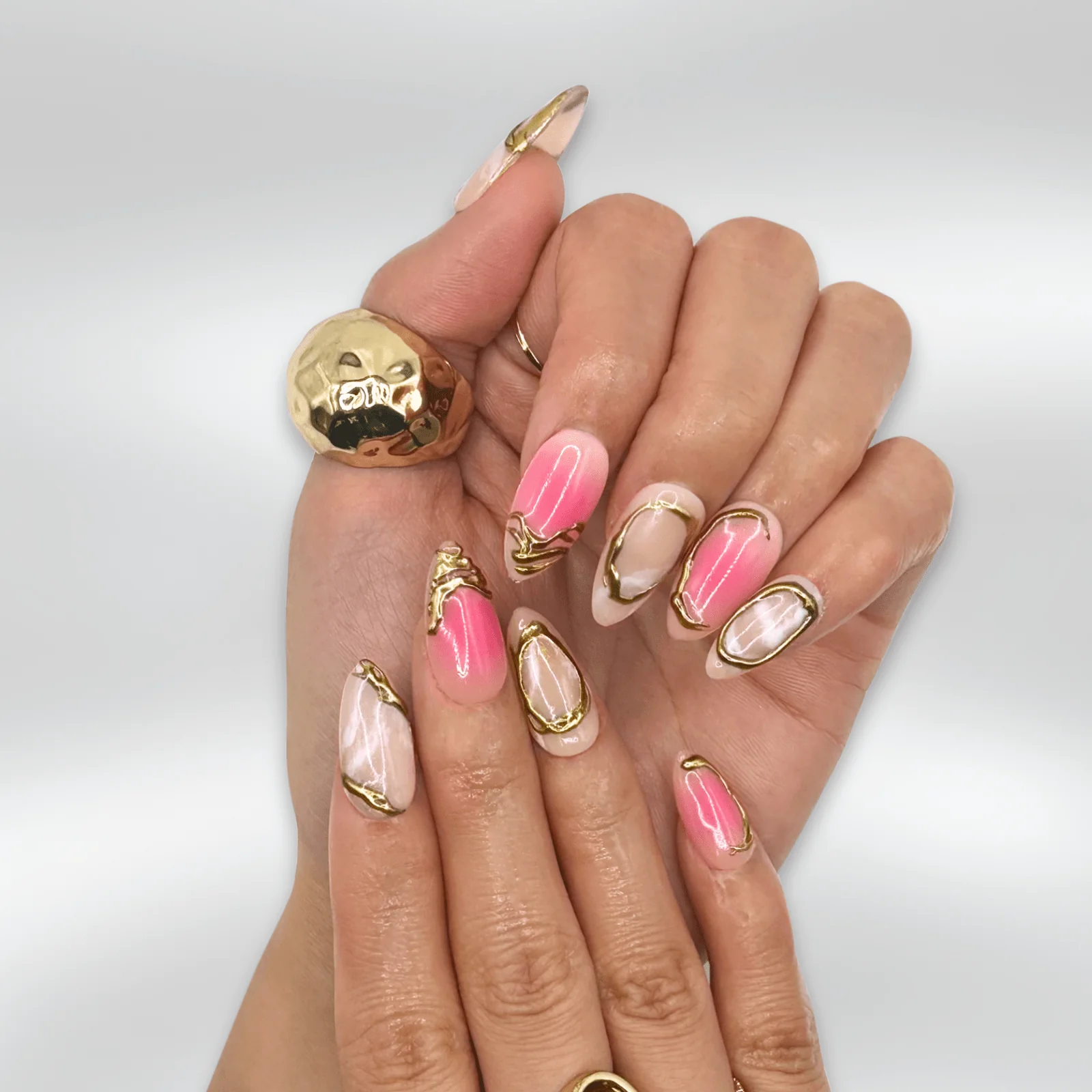 GOLDEN BLUSH - Image 3